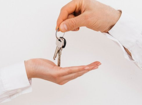 Faire une promesse de vente immobilière à Annecy - Guy Hoquet Annecy